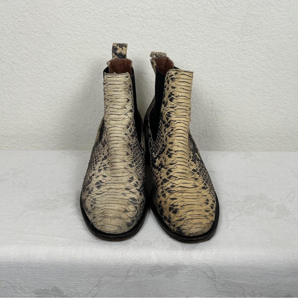 Snakeskin Womens Euro Sz 40/ US 9 Russell Bromley booties Western Boho Festival